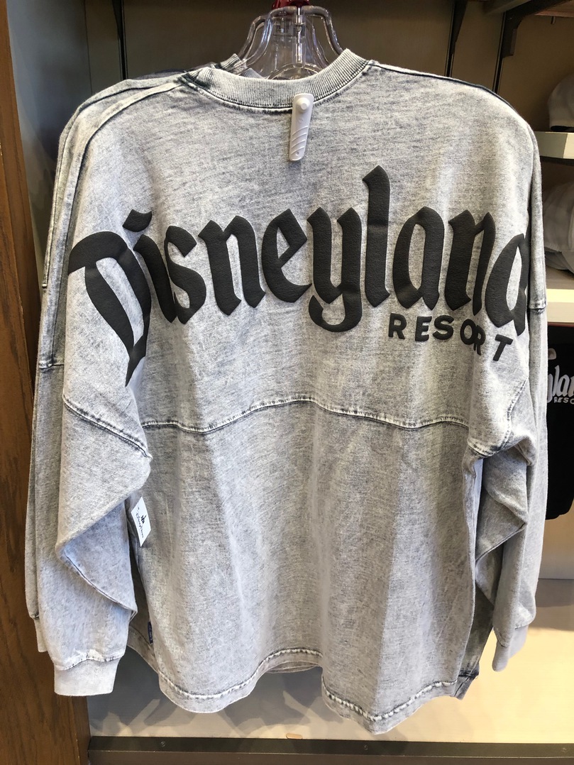 Disneyland-spirit-jersey-guide-grey-color - MiceChat