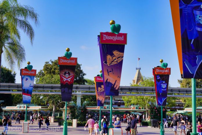 , Disneyland Update – Red, White and Boooooo