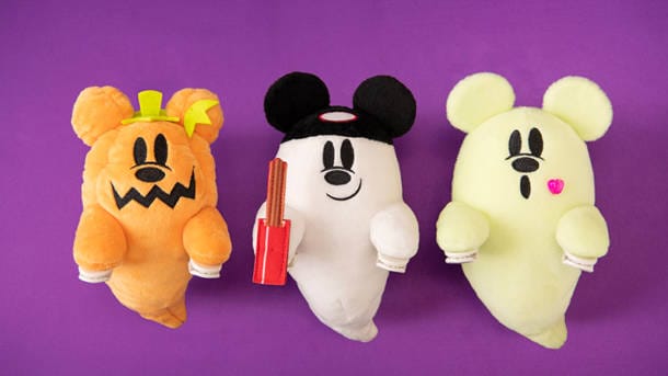 Tokyo Disney Resort 2021 Halloween Ghost Plush Badge Mickey White In Hand ! 