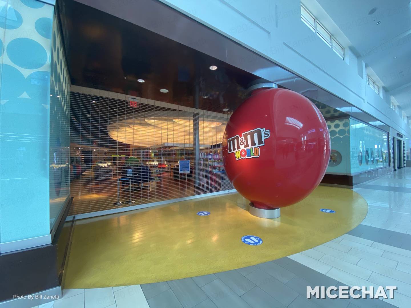 Closed M&M's World at Florida Mall - MiceChat