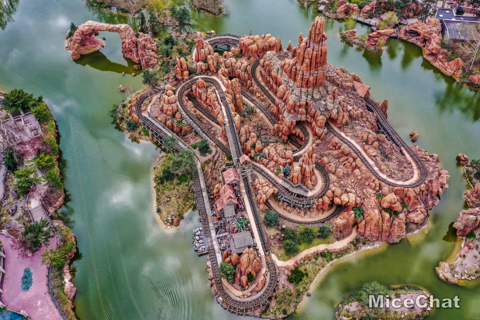 Disney Land (Paris)  Depth Effect - Wallpapers Central