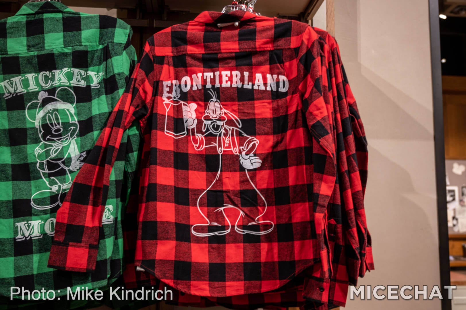 Disneyland-Merchandise-Update-December-2020-Frontierland-Goofy