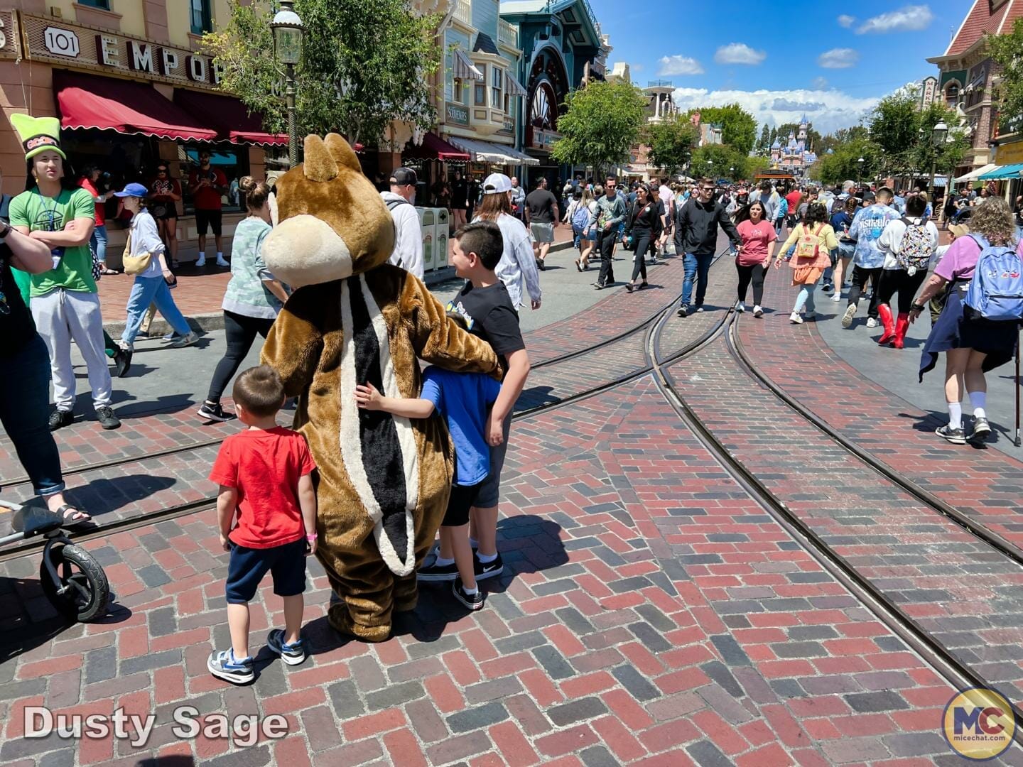 , Disneyland Update – Electric Entertainment, Magic Key Blues & Rumors Too