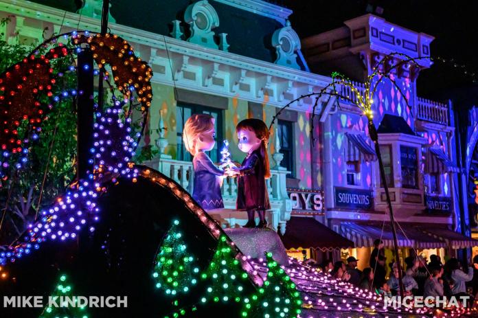 , Disneyland Update &#8211; Electric Entertainment, Magic Key Blues &#038; Rumors Too
