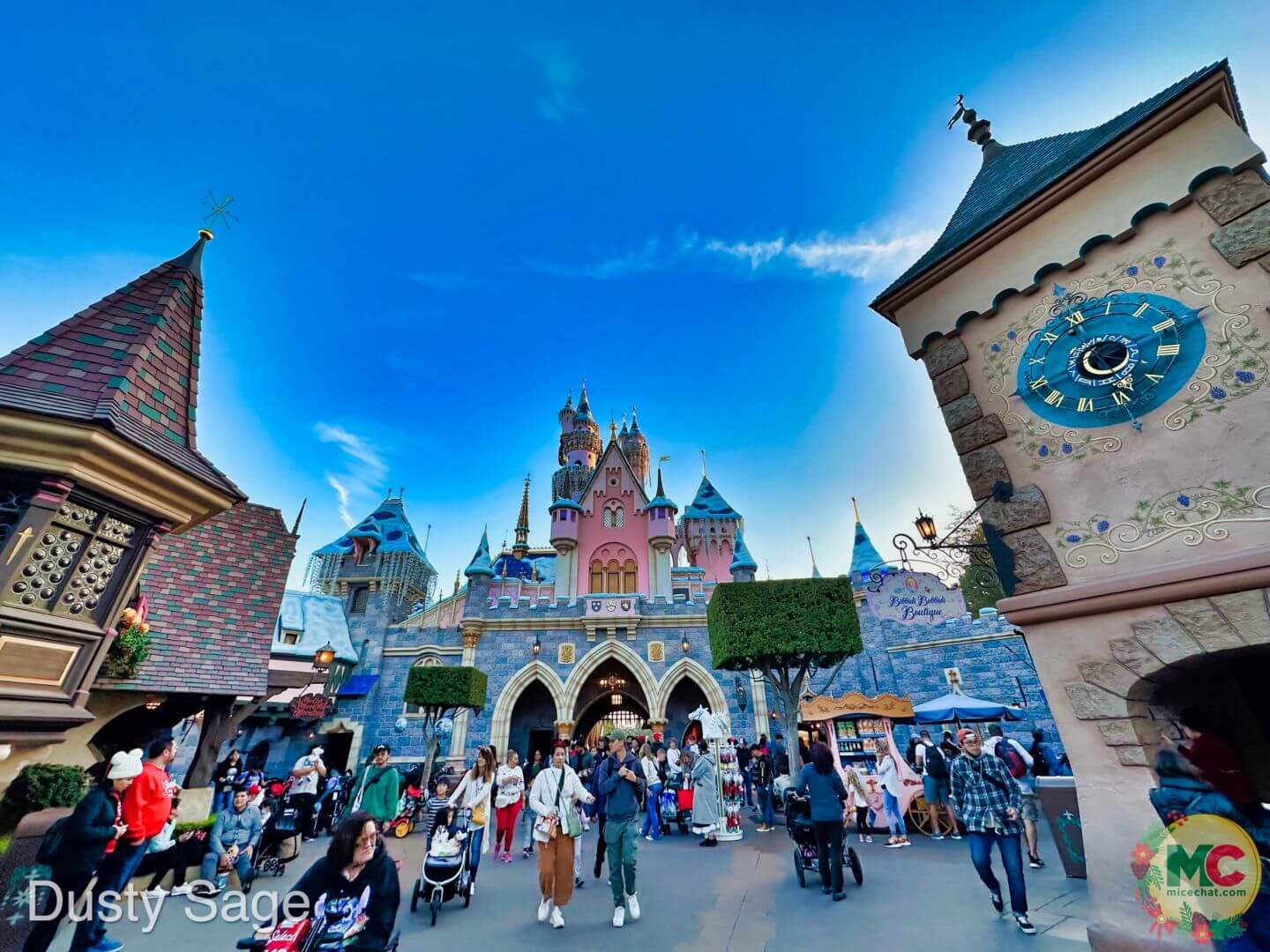 Disneyland Paris - Fantasyland — Part 1 — Castle Courtyard and Carousel 